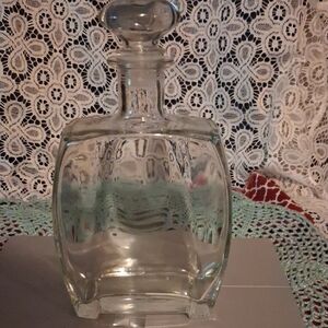 Elegant Clear Glass Decanter